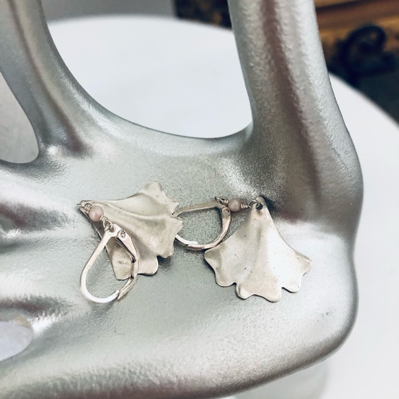 Vintage Silver Ginkgo Leaf Earrings - Picture 3 of 5